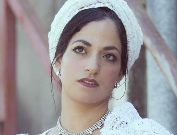 'ילד ראשון': הזמרת הסרוגה מבית אל בסינגל בכורה