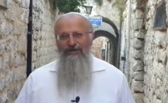 הרב אליהו משיב למתקפה: 'אלוקים אומר שהם טועים'