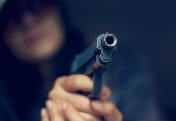 בן שנתיים נפצע מירי בפלג גופו התחתון