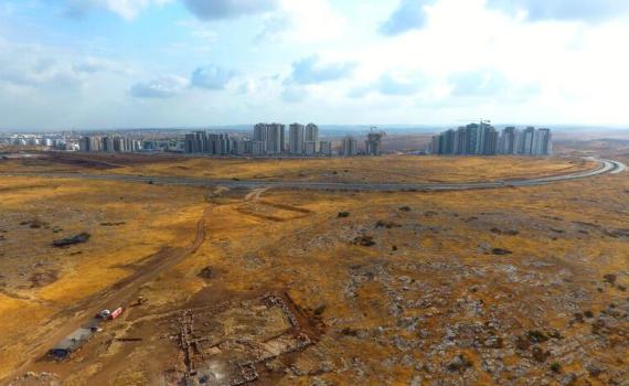 מרהיב: מפעל מים בן 2700 שנה נחשף בראש העין