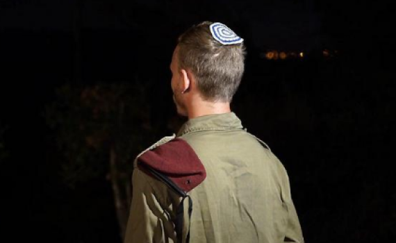 הלוחם הסרוג שירה במחבל בנווה צוף יעוטר בצל"ש