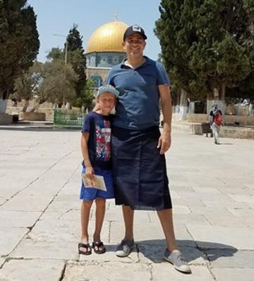 תיעוד: ינון מגל התחפש והסתובב חופשי בהר הבית