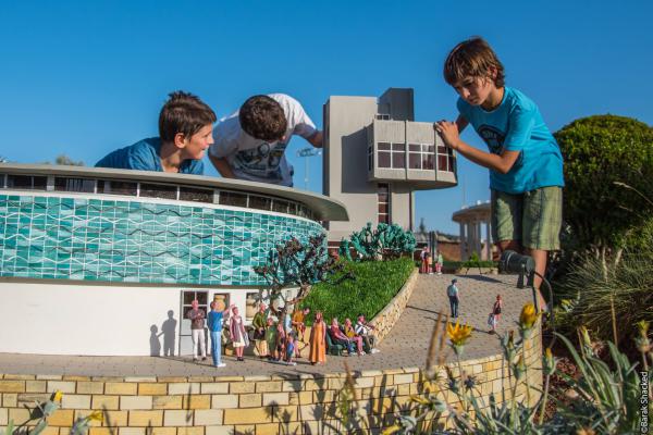 חוויות ליליות לכל המשפחה בפארק הקסום ביותר בארץ