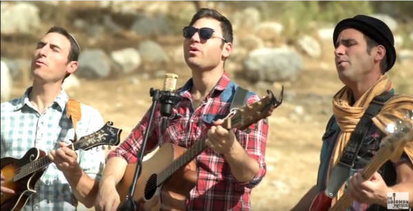 צפו: האחים סולומון מחכים לגאולה בקאבר חדש