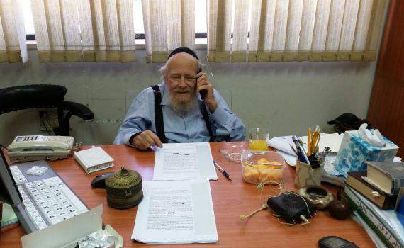 הנשיא התקשר לאחל מזל טוב לרב שטיינזלץ. האזינו