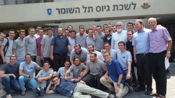 מרגש: 32 בנ"ישים התגייסו להנדסה קרבית. תיעוד