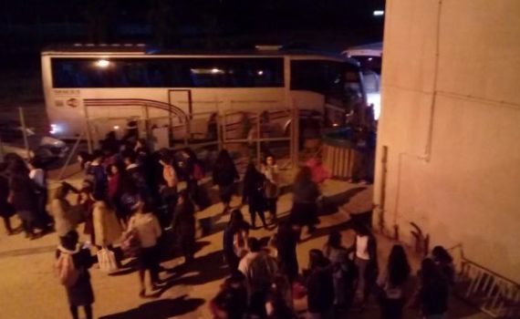 המאבק מתחדש: מאות בנות אולפנה הגיעו לכותל