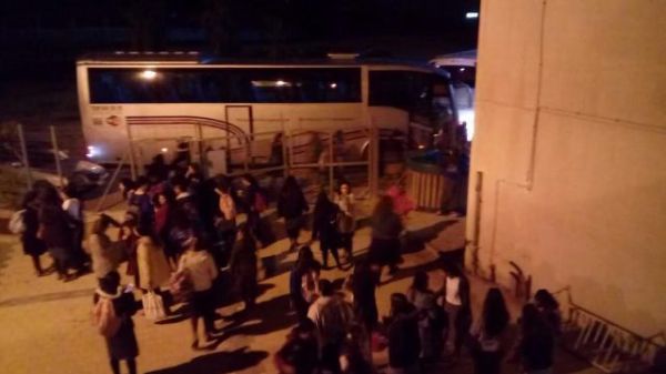 המאבק מתחדש: מאות בנות אולפנה הגיעו לכותל