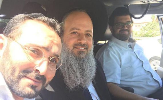 חרדים מעוכבים בפטרה: 'החרימו לנו טליתות ותפילין'