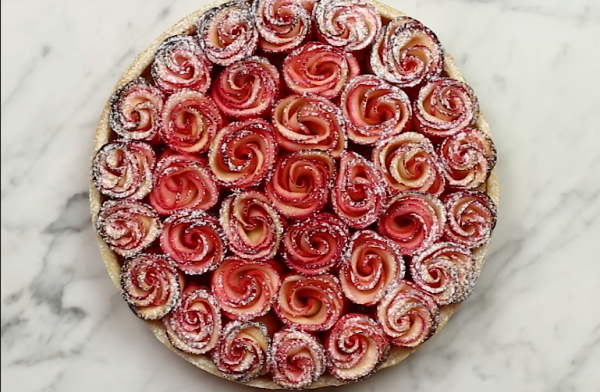 צפו: הדרך הקלה להכין עוגת שבת מרשימה במיוחד