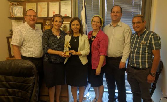 גמליאל להורי שלושת הנערים: "אפעל לעגן את יום האחדות בחקיקה"