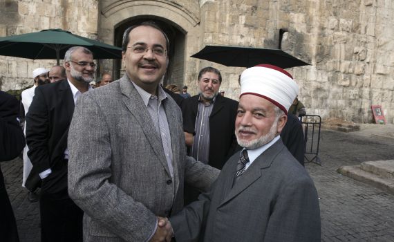 אחרי התבוסה: המופתי פסק שאפשר לחזור להר הבית