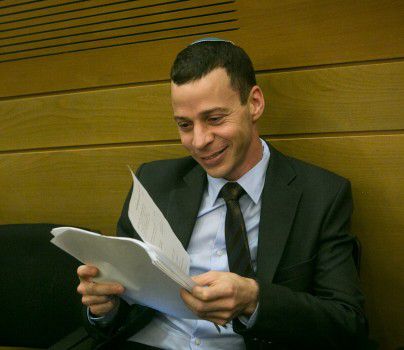 השמועה על עמית סגל שהסעירה את הרשת