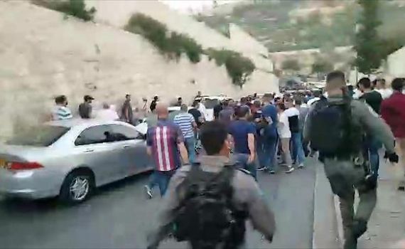 ערב קשה בהר הבית:פצועים בעימותים עם המשטרה. צפו