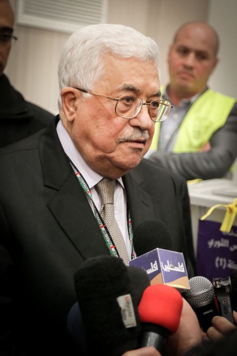 חשש בישראל ממצבו הבריאותי של אבו מאזן