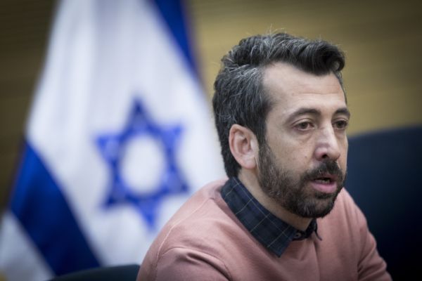 תיק תק: ערוץ 10 מצא מחליף לגיא לרר