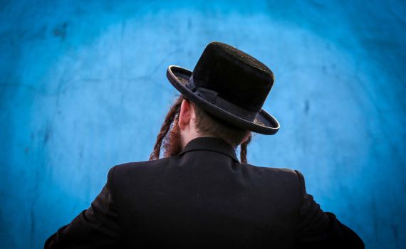 מוכנים לתת 40 אלף שקל למי שיסגור שידוך לבנם