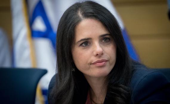 שקד מתעקשת: "לא ניהלתי שום משא ומתן"