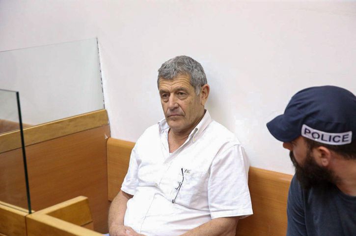 המשטרה: להעמיד לדין 6 בכירים בהם מקורבי נתניהו