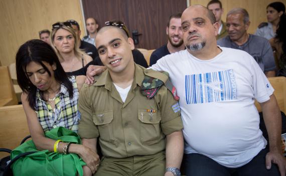 "מעריך שבית הדין ישחרר היום את אלאור אזריה"