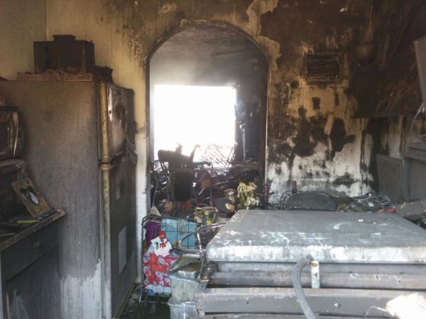 אבני חפץ: שתי דירות נשרפו כליל; 9 נפגעו