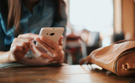 'אמהות לא זמינות': היוזמה החדשה של הסרוגות