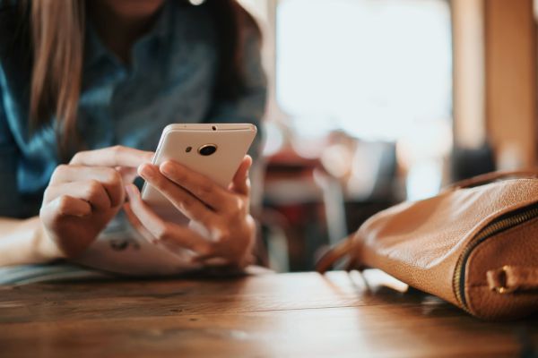 'אמהות לא זמינות': היוזמה החדשה של הסרוגות