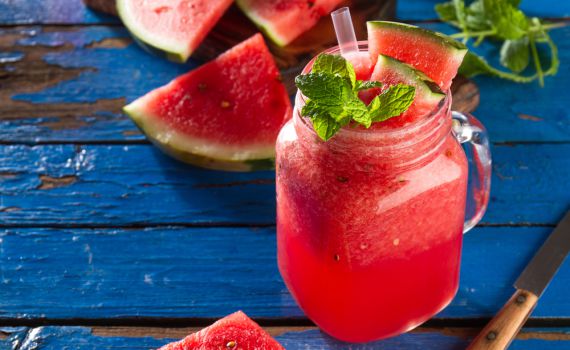 צפו: 4 רעיונות מרעננים שאפשר להכין מאבטיח