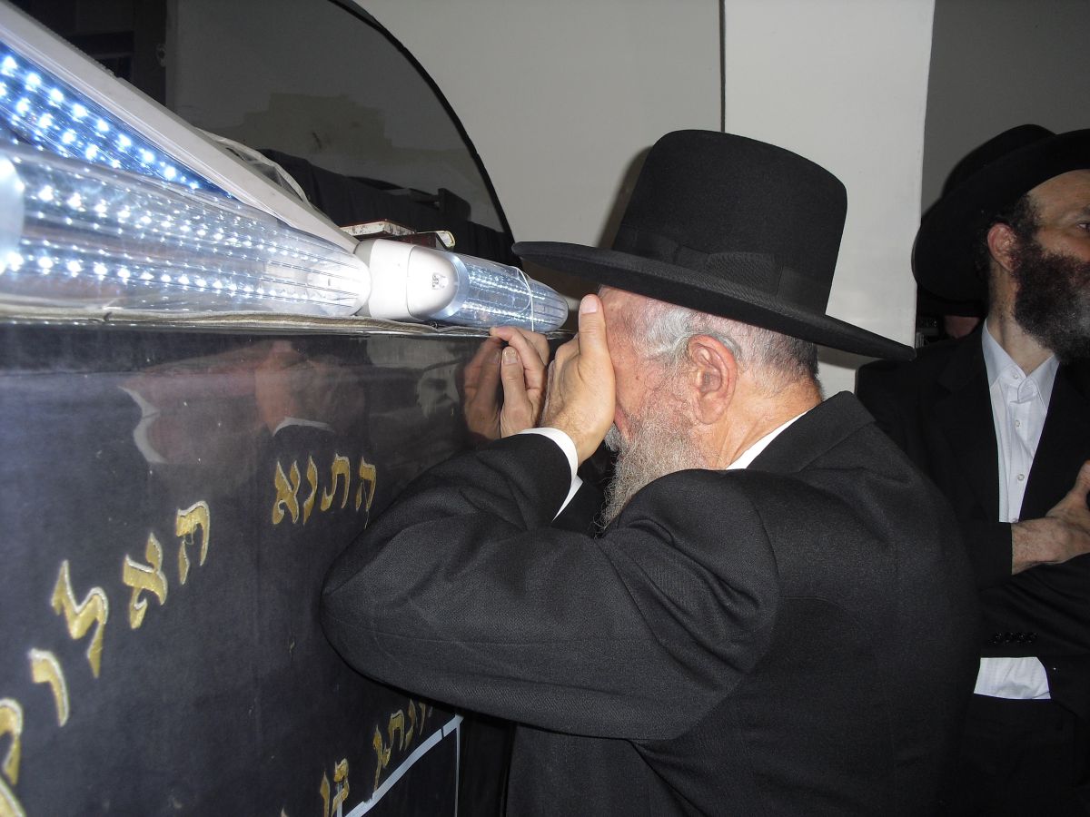 ט"ו באב: סגולת השידוכים של הרב יעקב אדלשטיין זיע"א