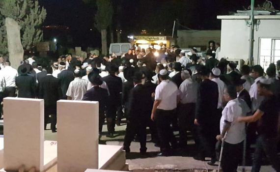 גלריה: הלווית רבה של טבריה הרב דוד פרץ זצ"ל