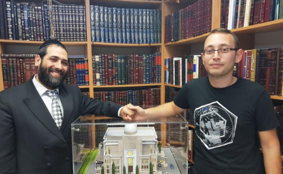 אוהדי הקבוצה בונים בית כנסת לזכר בתו של שחקן העבר