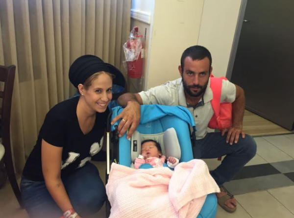 "הכל רועש וגועש": צופיה בורובסקי ילדה בת