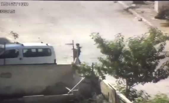 צפו: לוחמים תופסים 'על חם' מחבלים שיידו אבנים