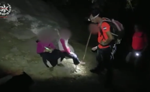 משפחה בת 10 נפשות הלכה לאיבוד;חולצה אחרי 6 שעות