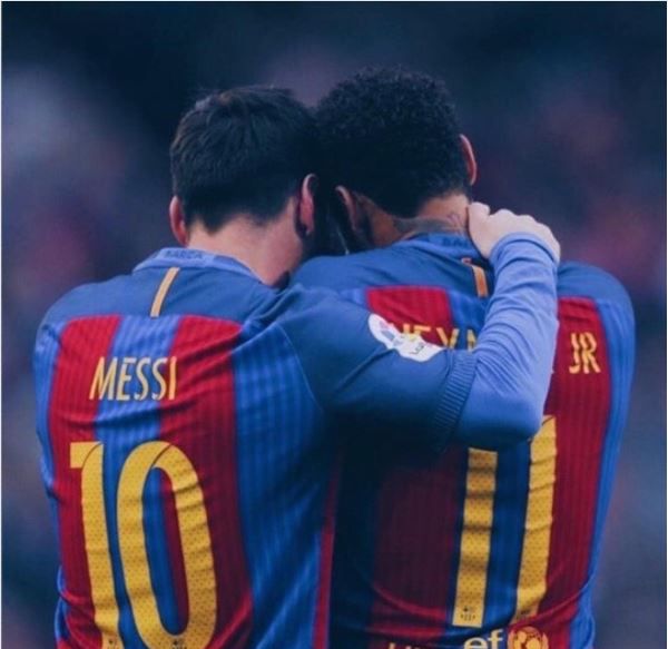 העסקה הגדולה בהיסטוריה: הכוכב הברזילאי חתם ל-5 שנים בפ.ס.ז'