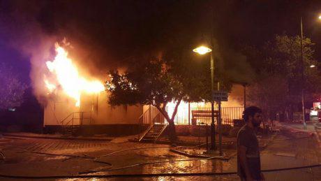 הערב: הלווית ספרי התורה שנשרפו במבוא חורון