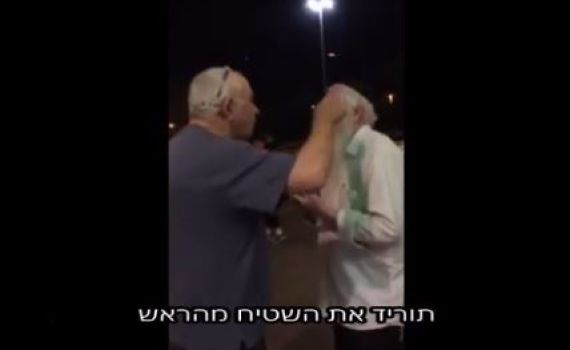 המפגין שתקף חרדי מבוגר לא חוזר בו: "תקף אישה"