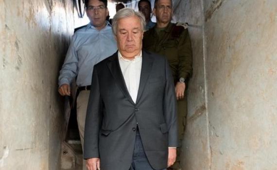 לראות את האיום מקרוב: מזכ"ל האו"ם סייר במנהרות הטרור