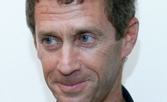 המיליארדר בני שטיינמץ חשוד בזיוף והלבנת הון