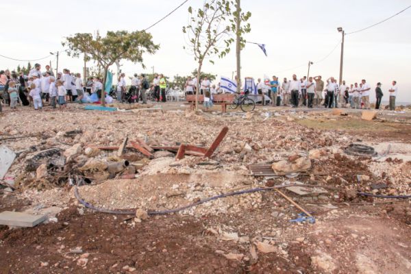 מול האירוע של נתניהו: 'חגיגות' 5 שנים ללא בית