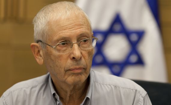 בגלל התנגדותו לחוק: בגין הודח על ידי דוד ביטן