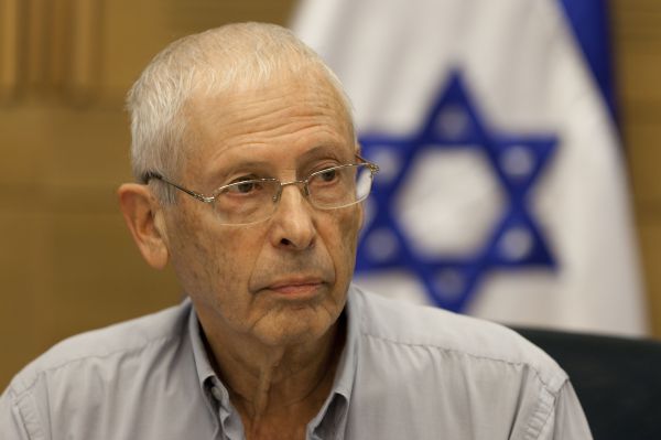 בגלל התנגדותו לחוק: בגין הודח על ידי דוד ביטן