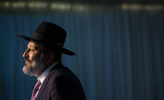 מביך: מי עמד מאחורי הקמפיין להחזרת דרעי לש"ס