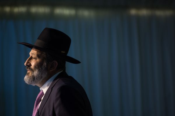 מביך: מי עמד מאחורי הקמפיין להחזרת דרעי לש"ס