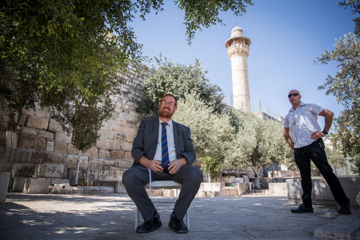 גליק נגד נתניהו: "הדבר הזה הוא בלתי נסבל ולא חוקי"