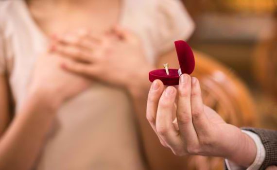 בל"חים? ערוץ 2 ישדר 4 תכניות שידוכים