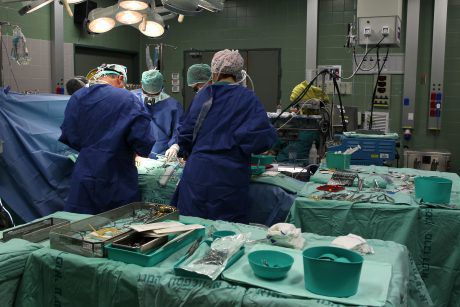 אסור להקדים חולים מחו"ל על פני חולים ישראליים