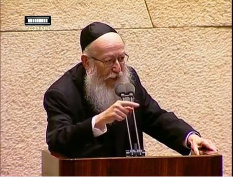 ליצמן עונה ללפיד: דאגת למע"מ אפס ולא לנכים