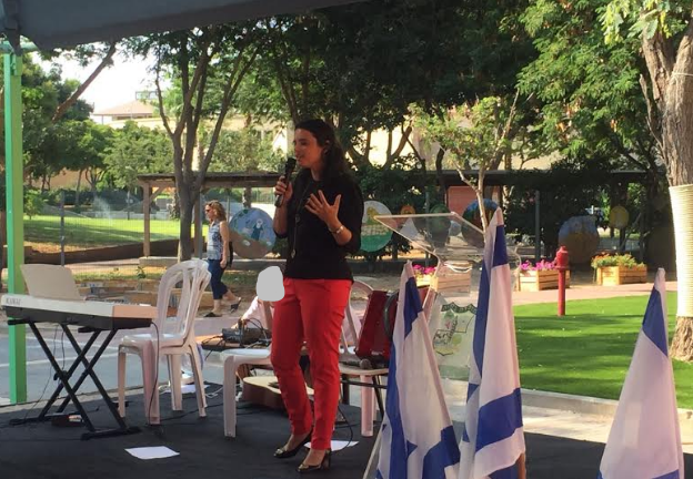 שקד מגלה: הרגע בו הבנתי שאני מחוברת לציבור הסרוג