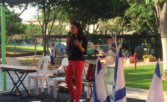 שקד מגלה: הרגע בו הבנתי שאני מחוברת לציבור הסרוג